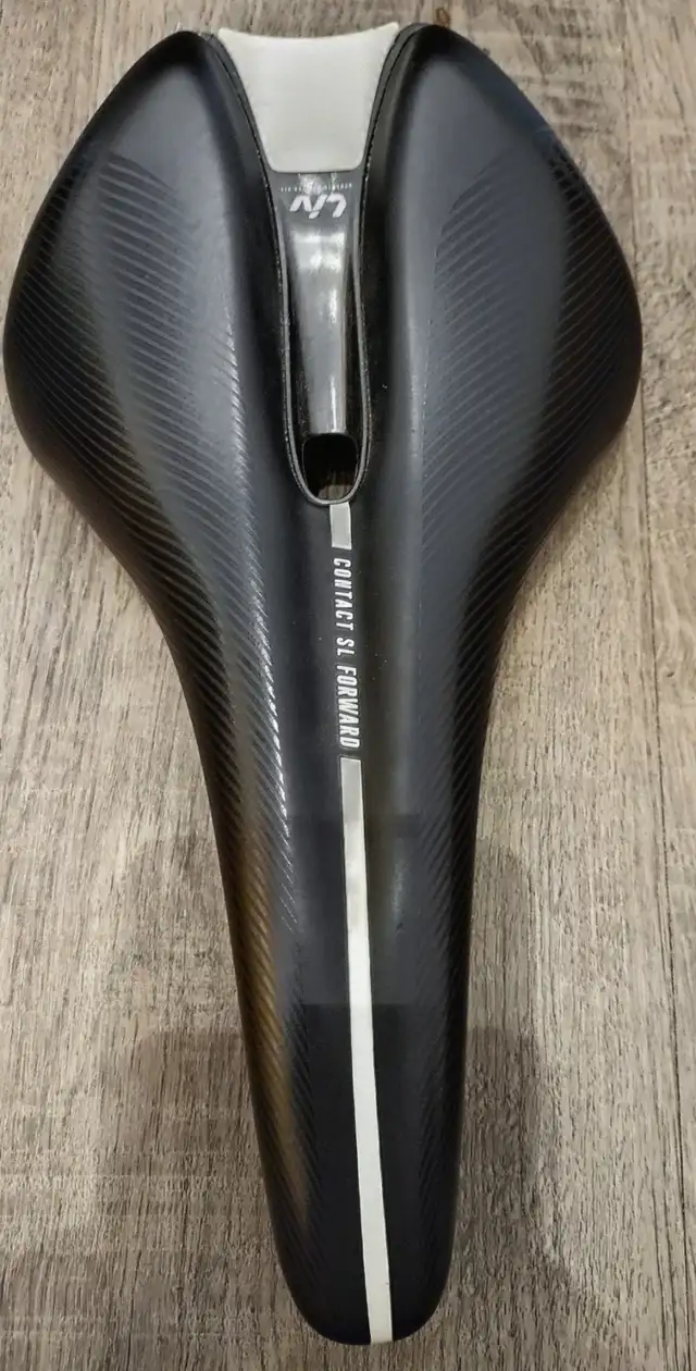 Liv Contact SL Forward Bicycle Seat / Saddle in Frames & Parts in Ottawa - Image 3