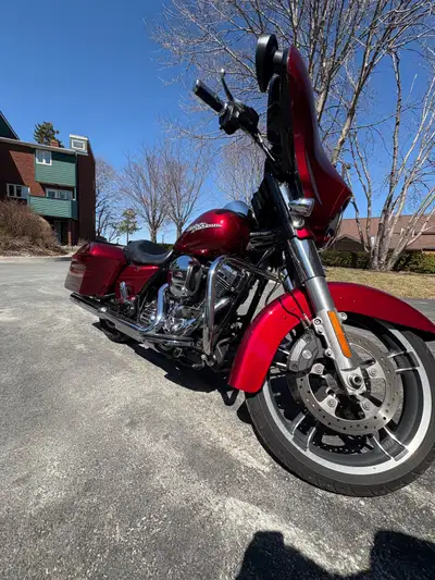 2016 Harley-Davidson Street Glide Special – $16,000 Engine: 1690cc, 6-speed Cruise Drive Type: Air-c...