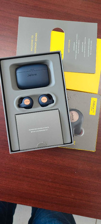 Used (10/10) -Jabra Elite Active 65t Earbuds with Charging Case 