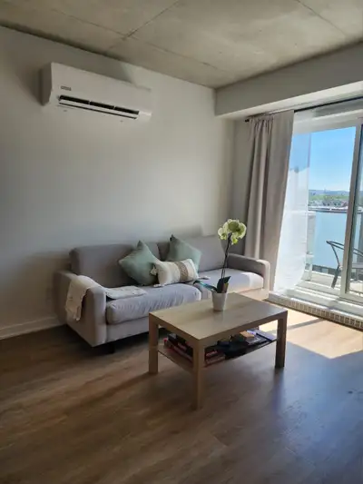 Cession de bail – Magnifique 3 ½ moderne et lumineux ✨ 1 MOIS GRATUIT! Superbe appartement 3 ½ situé...