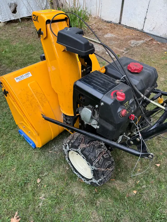 Soufleuse à neige Cub cadet 34 inch in Snowblowers in West Island - Image 5