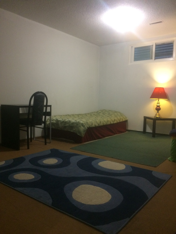 Basement Room for Rent for Students near York University Room Rentals