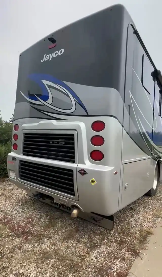 2019 Jayco Embark 39T2 Motorhome - Low Miles in RVs & Motorhomes in Grande Prairie - Image 18