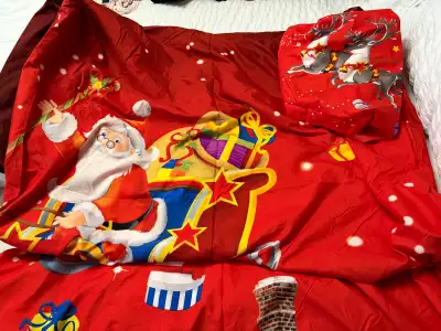 Queen size Christmas duvet cover, View more