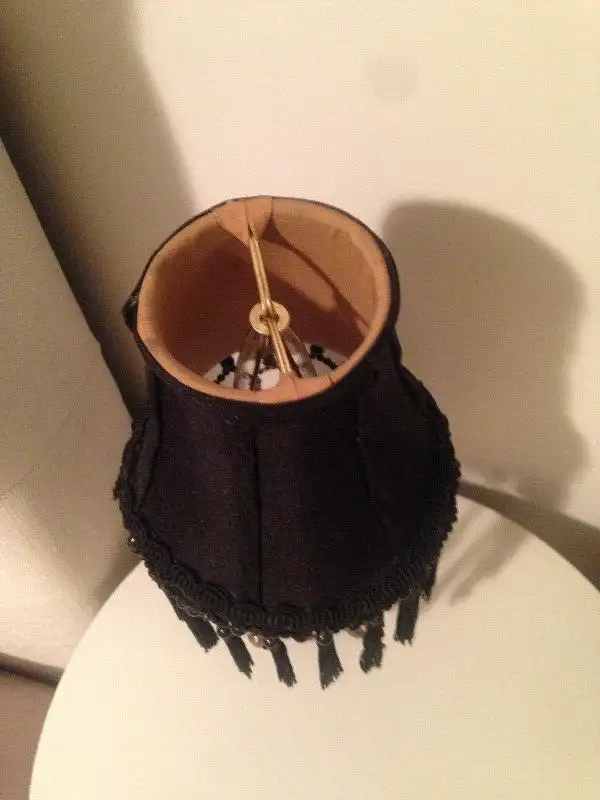 4 Small Faux Leather Lamp/Chandelier Shades+1 Small Black Silk in Indoor Lighting & Fans in Mississauga / Peel Region - Image 8