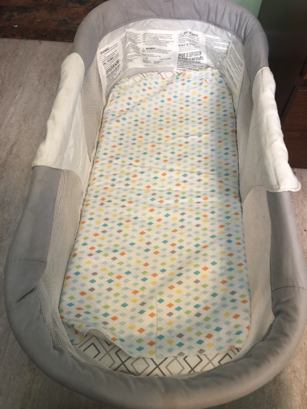 Bassinet/Moïse summer pour bébé de 0-6 mois in Cribs in Gatineau - Image 2