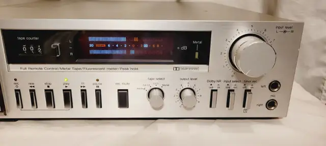 technics direct drive  RS-M45 Cassette Deck in Stereo Systems & Home Theatre in Mississauga / Peel Region - Image 6