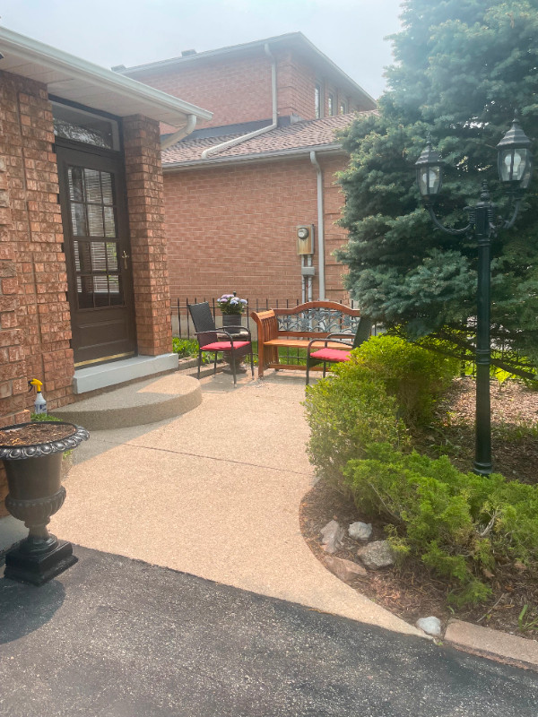 Charming Detached 3Bedroom House in River Oaks, Oakville Long Term