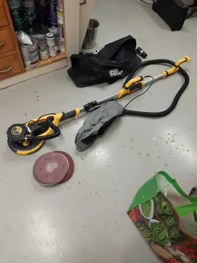 8 in drywall sander c/w vacuum & light , View more