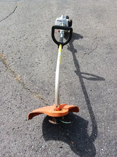 coupe herbes a essence STIHL, View more