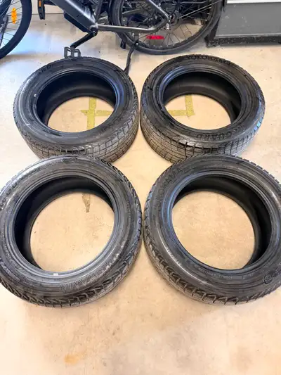 Pneus Hiver Yokohama Ice Guard IG52c: 235-55R17==10/32-11/32