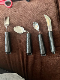 Adaptive eating utensils