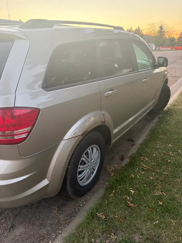Real Nice  2009 Dodge Journey.  RT  3.5 AWD 