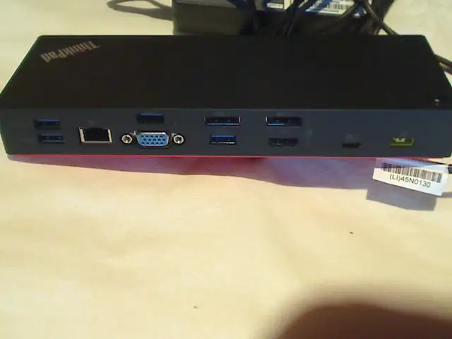 Lenovo ThinkPad Thunderbolt 3 Dock w/AC Adapter - Laptop Connect in Laptop Accessories in City of Toronto - Image 3