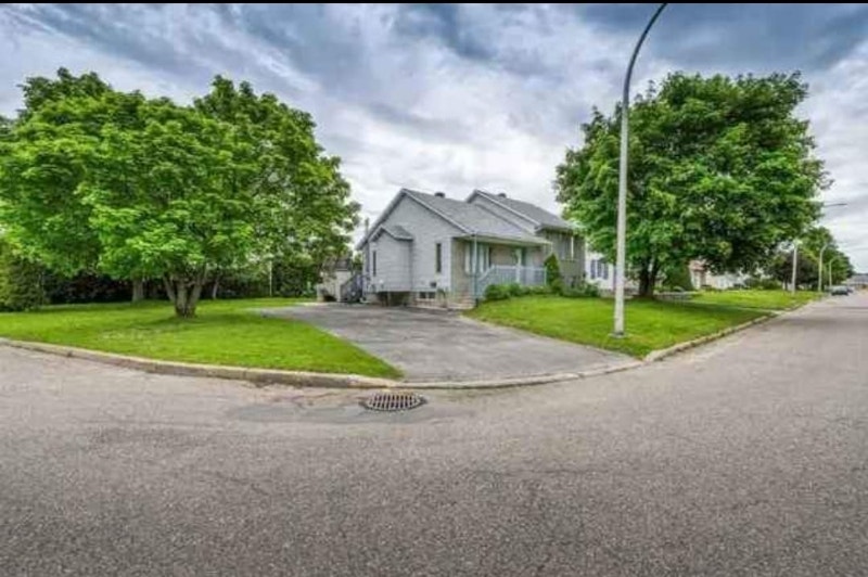 Maison (House ) TroisRivières (RDC) 5 1/2 Louée (Rented) Locations