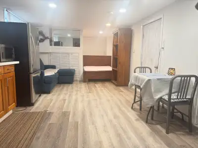 Basement studio for rent, close Seneca & Fairview Mall