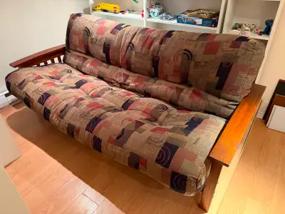Futon en bois solide/ Solid wood Futon, View more