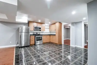 Hi , 2 Bedroom legal Basement is available for rent Starting August 1st . Near Sheridan college , pa...