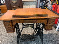 SINGER sewing machine table