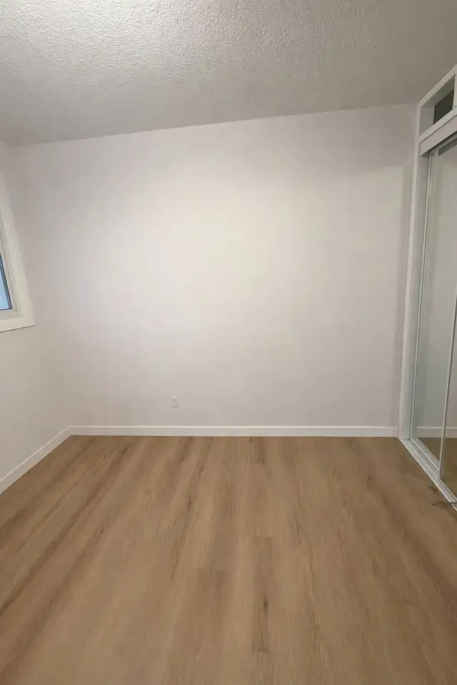 bedroom for rent in Long Term Rentals in Kitchener / Waterloo - Image 4