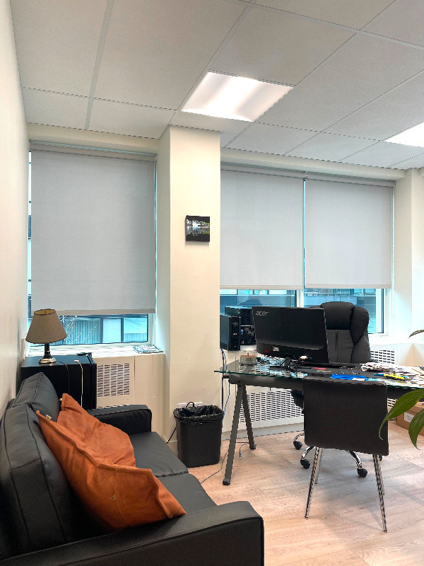 Premium Shared Office Space Available for Sub-Lease (Westmount) dans Espaces commerciaux et bureaux à louer  à Ville de Montréal - Image 3