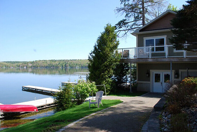 Wolfe Springs Resort, Wolfe Lake, Westport, Villa 1 Lakeside in Ontario - Image 4