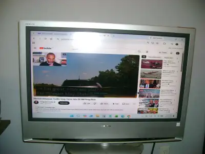 TV Sony 32" w/remote, View more