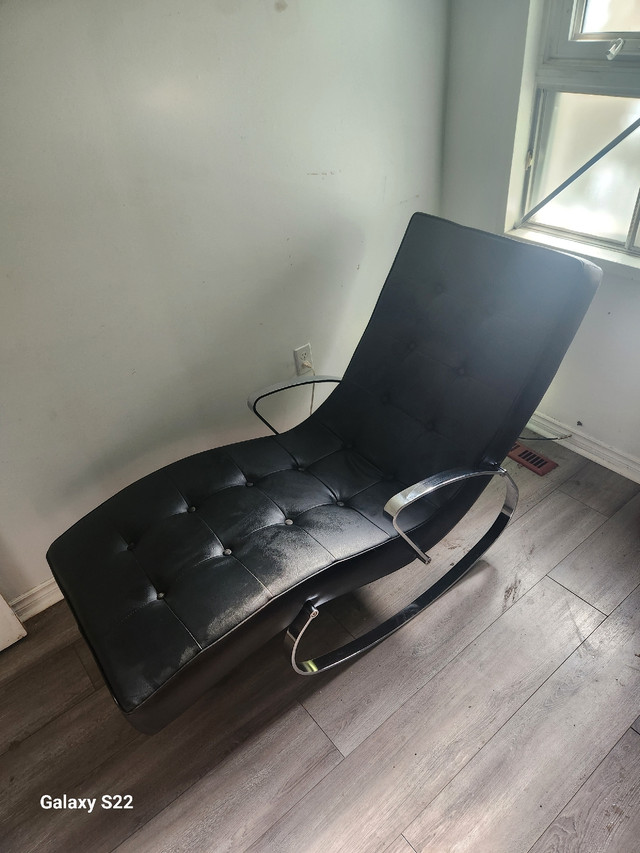 $100 chaise lounge rocking chair (great condition) | Chairs & Recliners |  Calgary | Kijiji