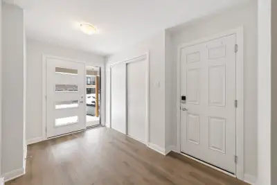 Townhome for Rent in the Avalon community of Orléans *Photo is from before the current Tenant moved...