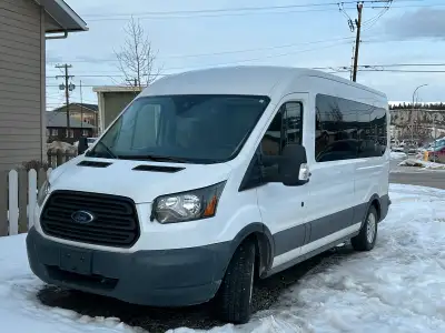 Year 2015 ford transit 350 is in its excellent condition with no accidents at all. very low mileage(...