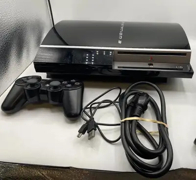For Sale: Original PlayStation 3 (PS3) – 160GB – CECHP01 Selling a Sony PlayStation 3 Fat console (m...