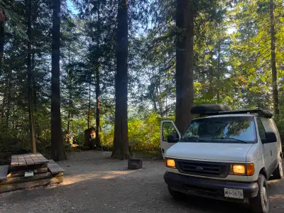 210,000 km Make/Model: 2006 Ford E-250 Base V8 4.6L (GAS) NEW Transmission: Installed by AAMCO at 16...