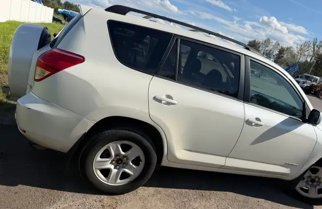  2007 RAV4 very clean556564785199861765