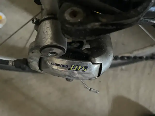 Road bike in Road in Markham / York Region - Image 3