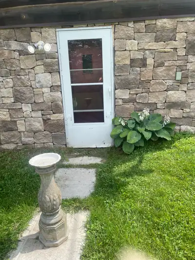 Room for rent/Burks Falls area, by the week