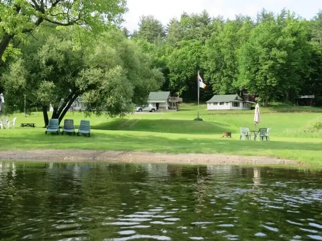 FERGUSON LAKE CABINS, Cottage Vacation Rental62863248641666121