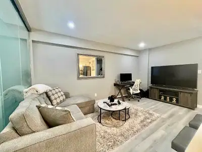 Fully equipped apartment with a bedroom and a bathroom