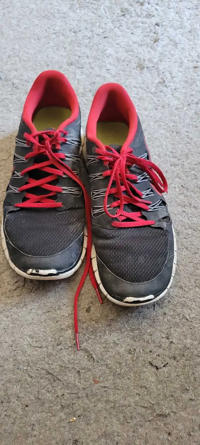 mens shoes size 11 in Men's Shoes in Lethbridge - Image 3