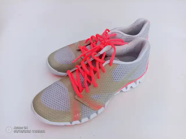 Shoes for sale in Women's - Shoes in Edmonton - Image 4