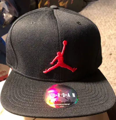 Jordan Jumpman snap back OSFM hat Black/Red, View more