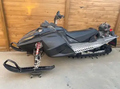 Selling all my skidoo rev chassis sleds and parts. 2 rebuildable sleds, 2 parts sleds. And lots of e...