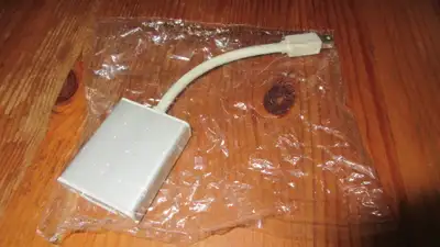 New Mini-displayport to VGA adapter, View more