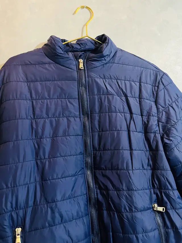 Men’s Lightweight Puffer Jacket-Size L in Men's in Mississauga / Peel Region - Image 3