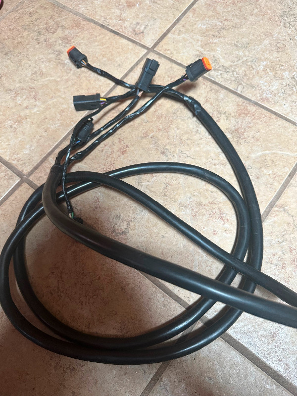 10 ft Johnson/Evinrude 1996 and up part # 0176334 cable in Boat Parts, Trailers & Accessories in Petawawa