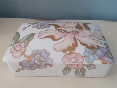 FITZ & FLOYD Fleur Fantasia Porcelain Double Playing Card Holder, View more