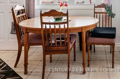 Vintage Oak Table With 2 Leaves & 4 Chairs, View more