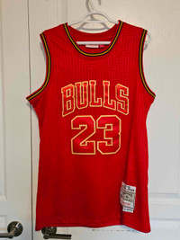 Used: Michael Jordan Gold/Red Jersey Medium