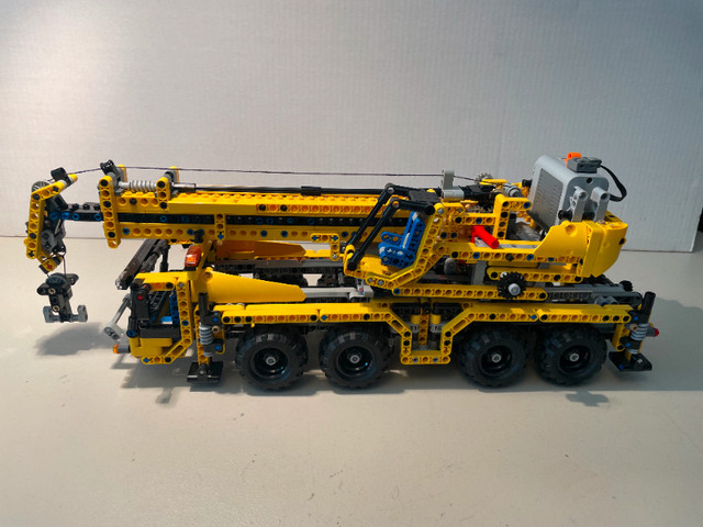 Lego Technic 8053 Mobile Crane dans Jouets et jeux  à Ville de Montréal - Image 2