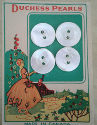 4 Duchess Pearls vintage buttons on original card