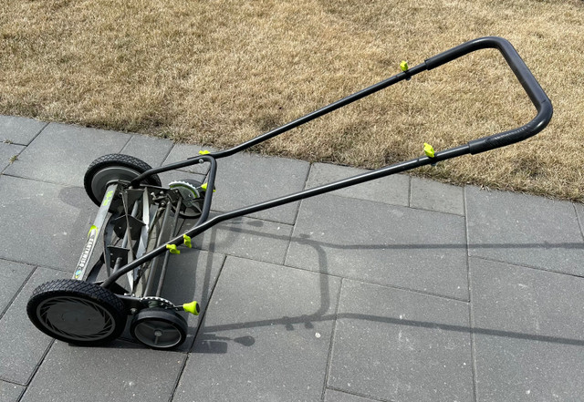 Earthwise 16 inch reel lawn mower plus sharpening kit in Lawnmowers & Leaf Blowers in Edmonton - Image 2